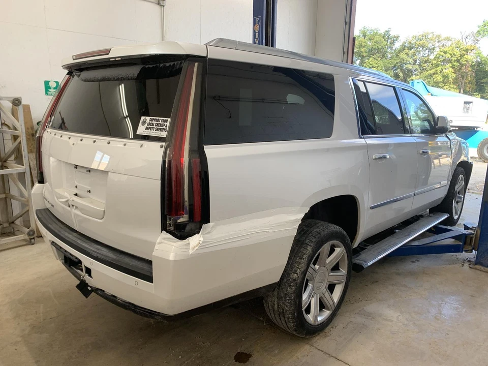 Used Body Control Module fits: 2016 Cadillac Escalade esv Body Control BCM LH da - Image 3 of 4