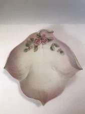 Pink Trillium Shaped Porcelain Bisque Trinket Dish With Capadamonti Roses 53/144