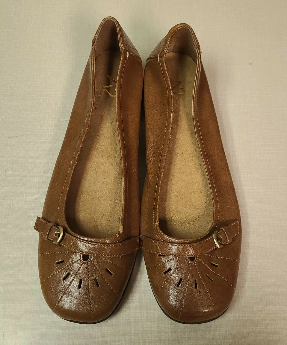 A2 AEROSOLES 9.5 BROWN Leather Buckle SLIP ON MARY JANE WOMEN FLATS SHOES HR 2