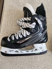 CCM 59k Kids Hockey Skates Size 4