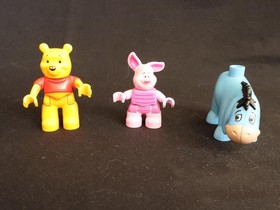 5947 duplo lego, winnie the pooh's house, vintage, pooh bear. 99% complete