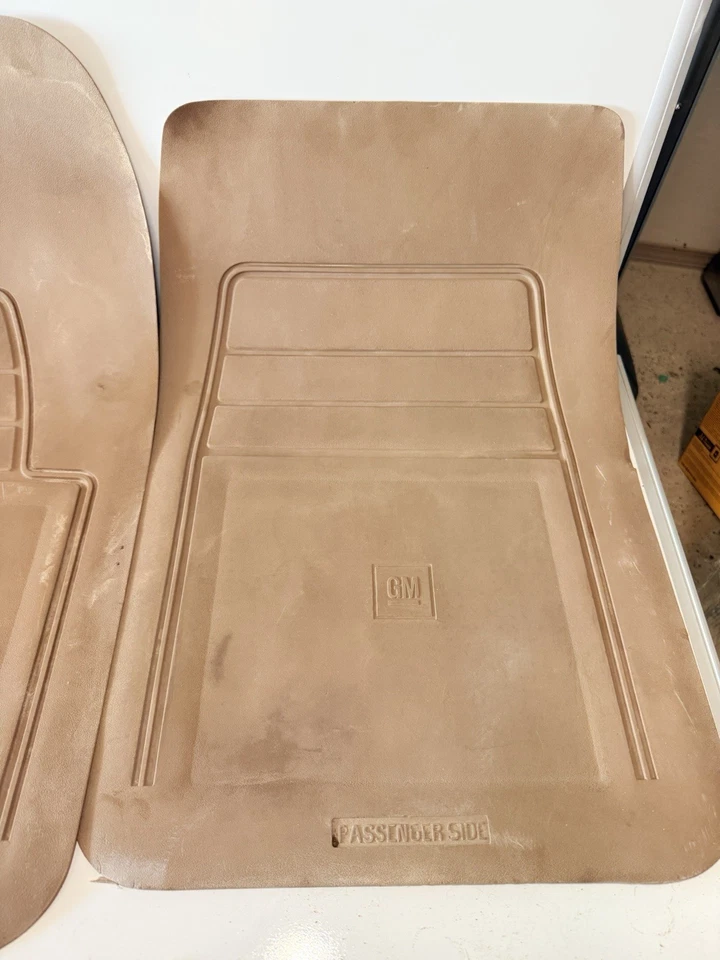 88-99 CHEVY SILVERADO SUBURBAN TAHOE GMC SIERRA FRONT TAN FLOOR MATT - Изображение 2 из 4