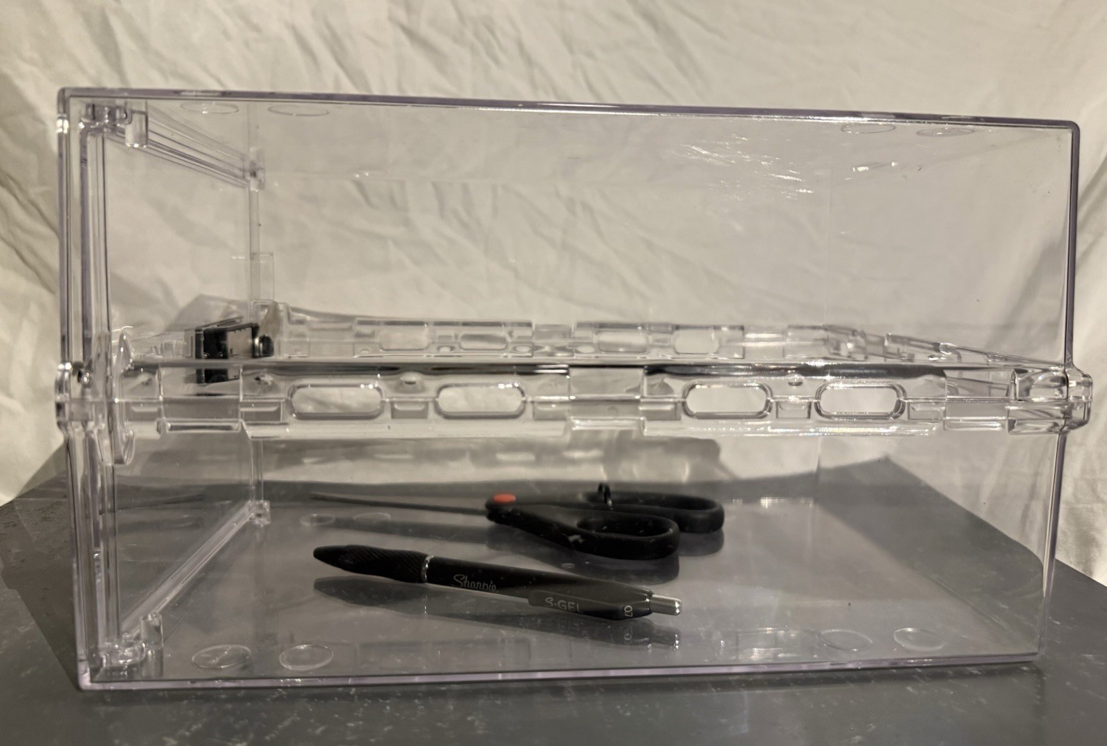 Clear Locking Hard Case - image 4