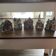 Cobblestone Corners 2001 Village Set Perfect Condition