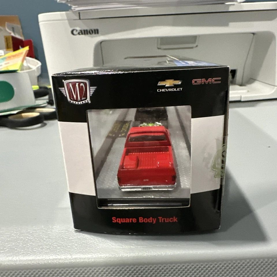 Camión de carrocería cuadrada M2 Machines Chevrolet GMC Walmart exclusivo paquete de 3 S38 Foto 2 de 4