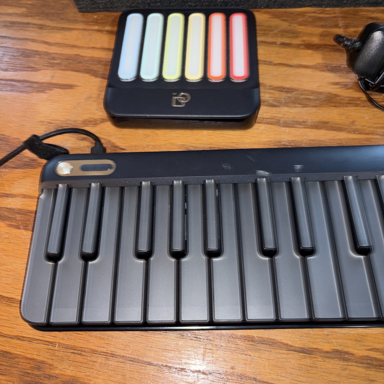 PopuPiano 1 Smart Pianoforte Modulare Portatile e Tastiera MIDI con Custodia e Alimentazione foto 3