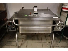 Groen HFP/2 E3 Gas 30 Gallon Tilt Skillet Braising Pan