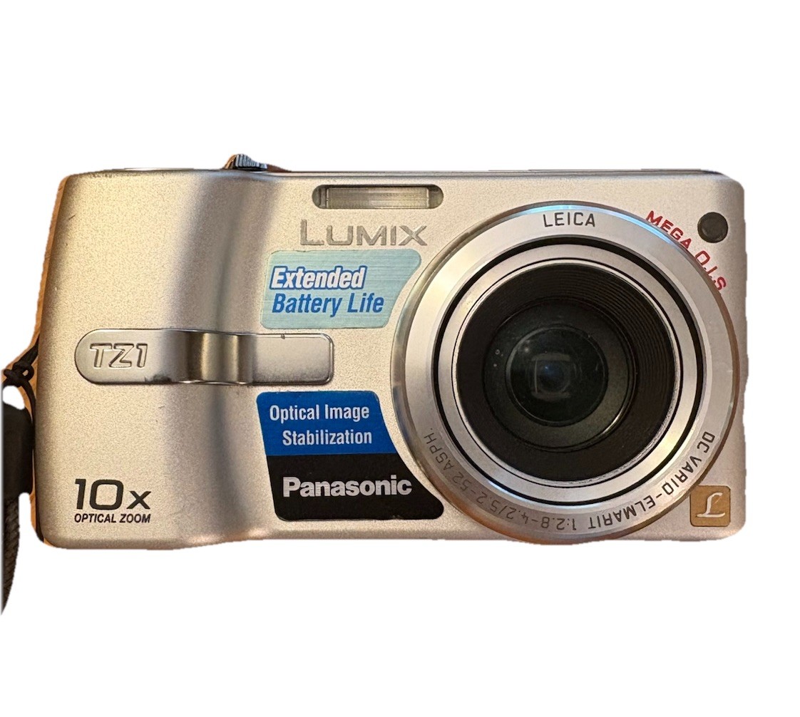 Panasonic LUMIX DMC-TZ1 5.0MP Digital Camera Lens Cap Wrist Strap