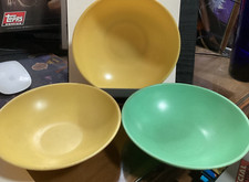 3 VINTAGE BOLTALITE MELAMINE BOWLS YELLOW / AQUA 6" DIAMETER MADE IN USA