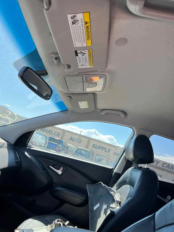 Used Automatic Transmission Shift Lever Assembly fits: 2013 Hyundai Tucson Grad - Image 4 of 4