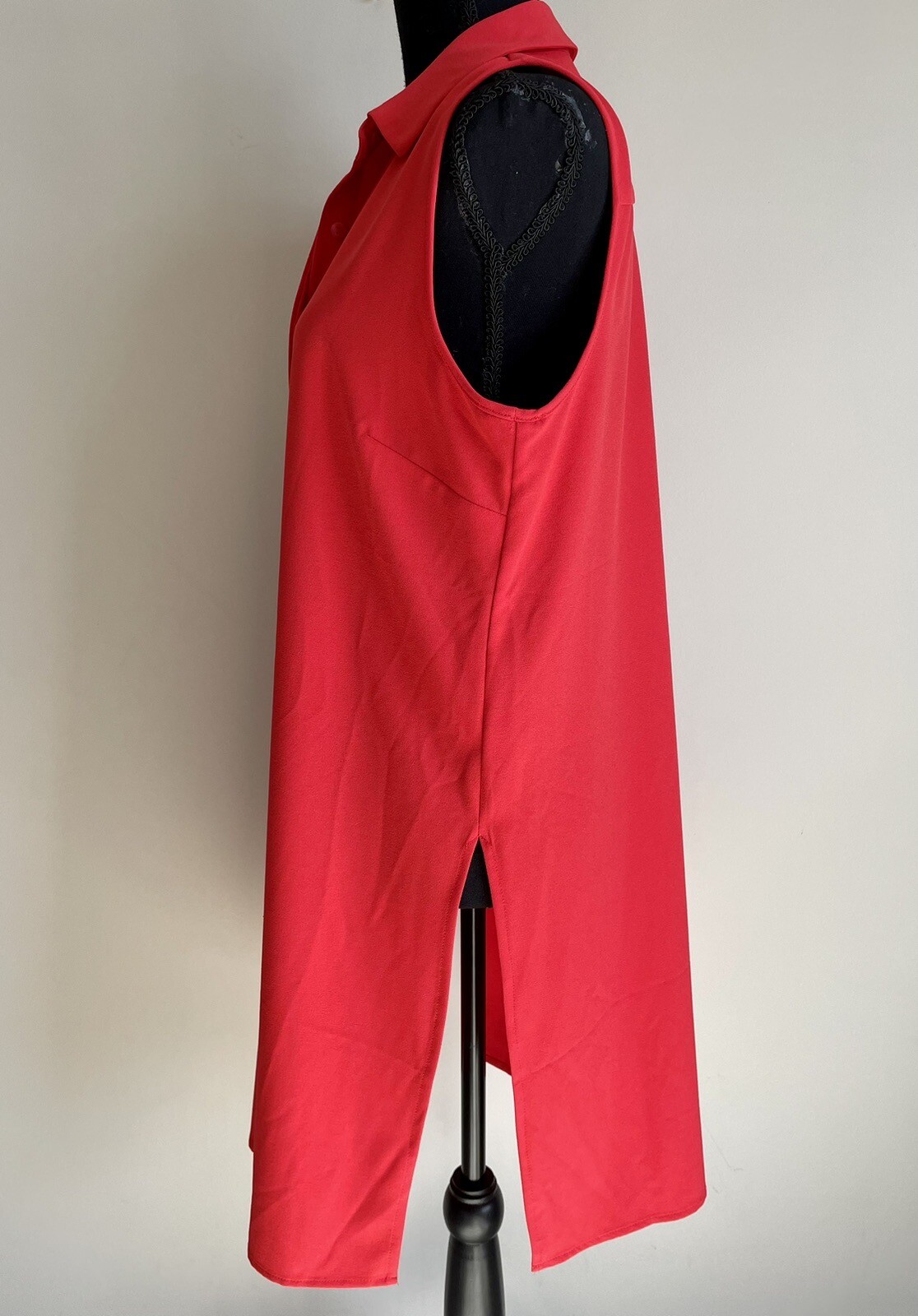 Joan Vass Studio Sz L Longline Red Tunic Button Front Stretch Sleeveless Slits