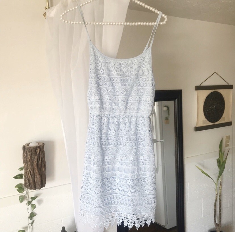 bonnin off the shoulder lace mini dress Bonnie Off Shoulder Mini Dress main image 1