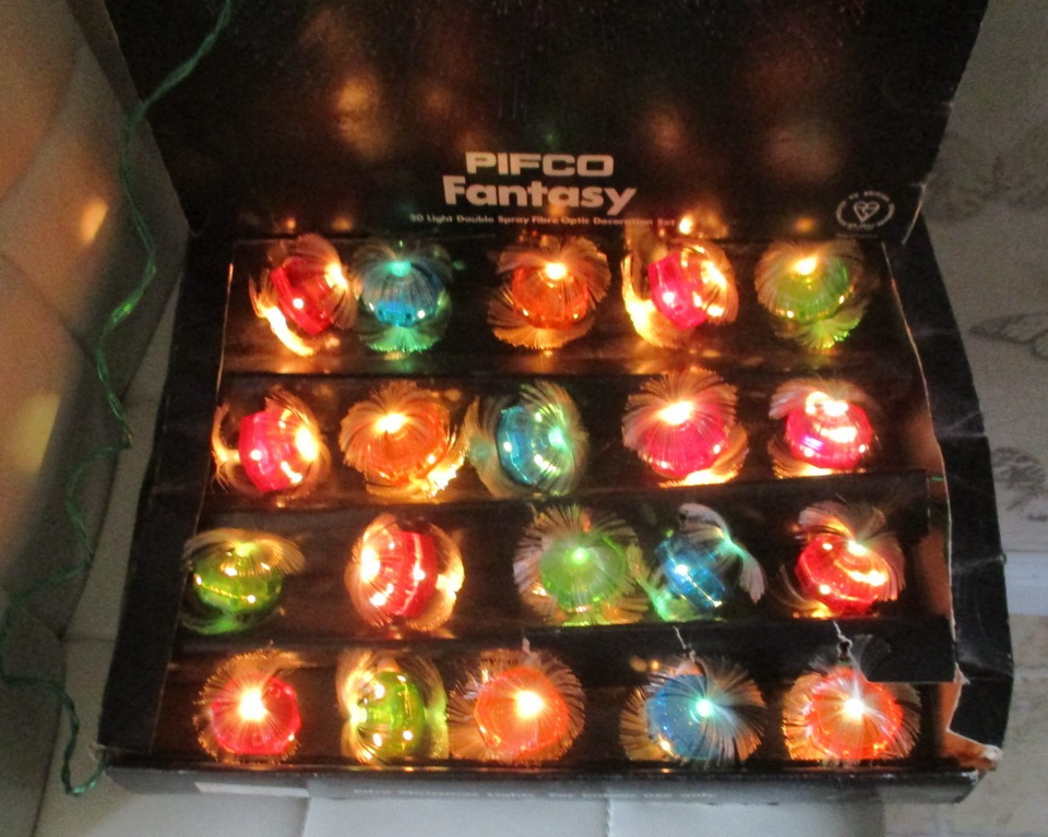 Bulb Thread Check Vintage Pifco 20 Fantasy lights boxed and screw in bulbs working | eBay UK
