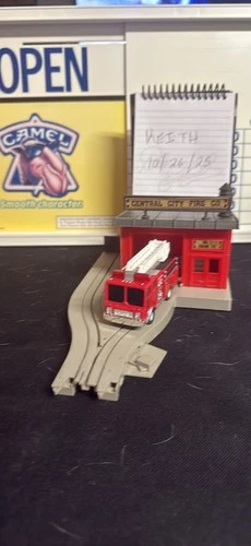Tyco US-1 Fire Truck And Central Fire Station