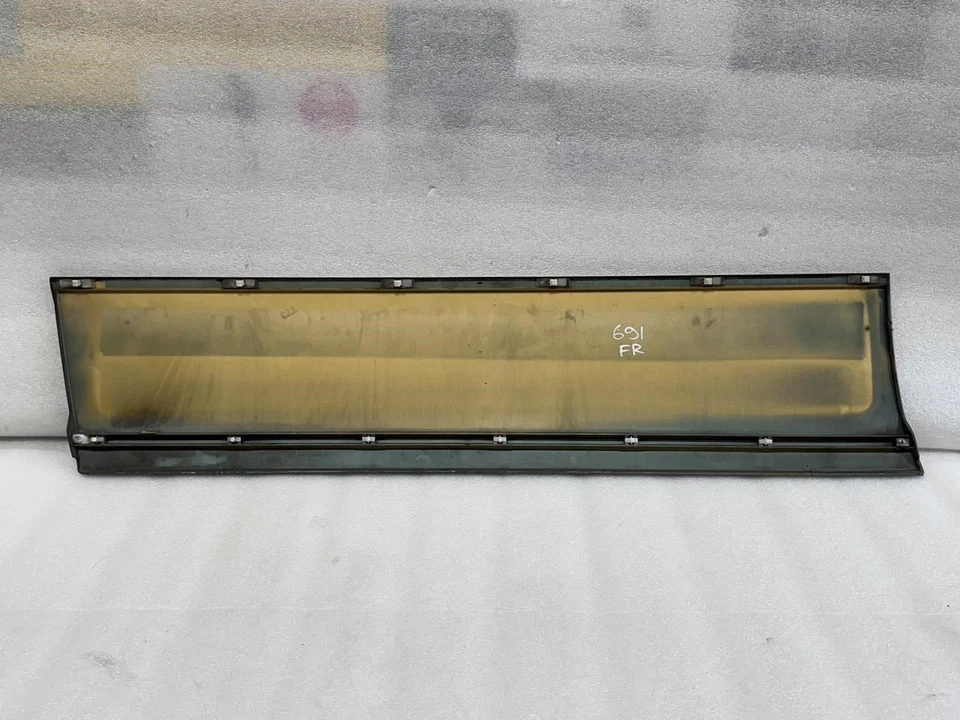 1994 1995 1996 1997 1998 MERCEDES S420 S500 W140 RIGHT FRONT DOOR MOLDING TRIM - Image 4 of 4