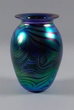 Robert Eickholt 6" Aurene Feather Swirl Vase in Peacock Coloring Signed 2002