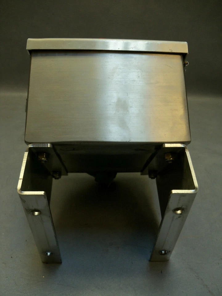 N4X 断开开关锁定 ABB NF32X-3PY6A10 600V 3 杆 40 安培 — 第 2/4 张图片