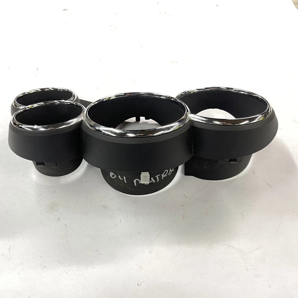 2004 Toyota Matrix XR OEM Speedometer Instrument Cluster Dash Bezel Trim 05 06 - Image 4 of 4