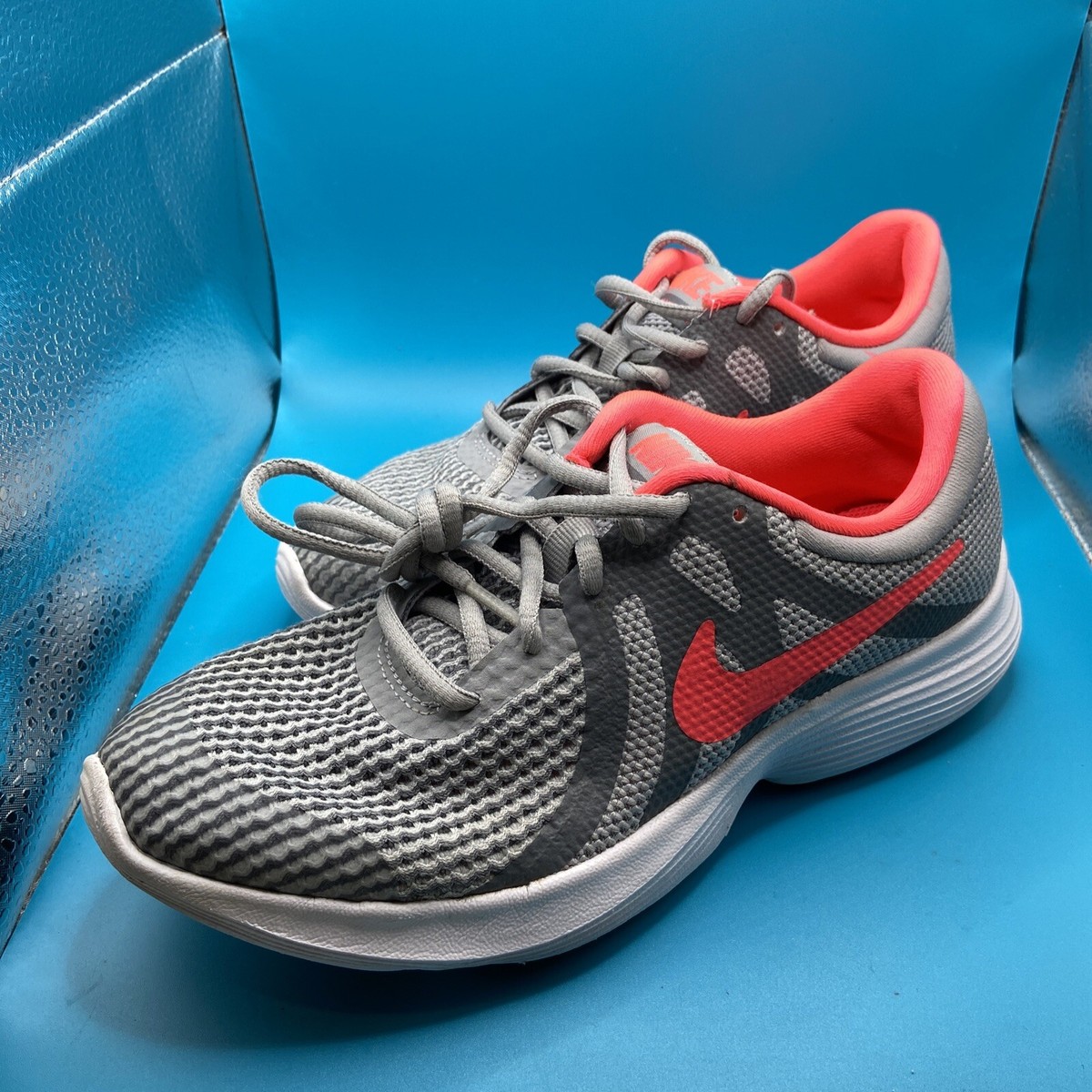 nike revolution 4 kids grey