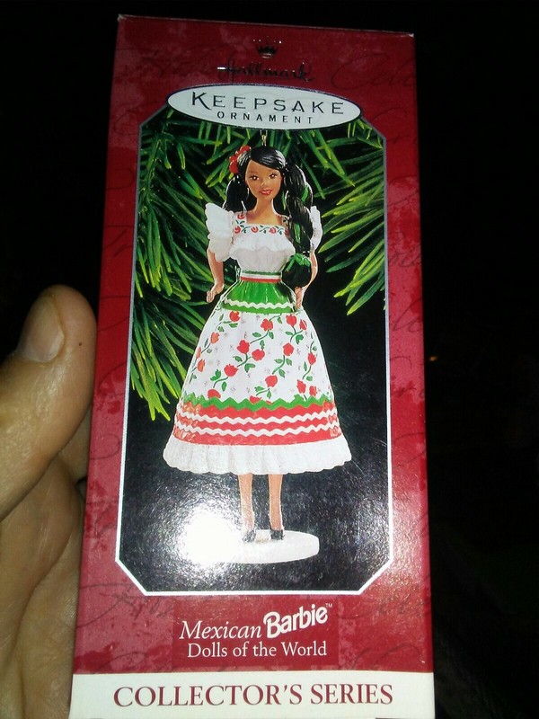 Hallmark Keepsake Ornament - 1998 Mexican Barbie - Dolls of the World Collection