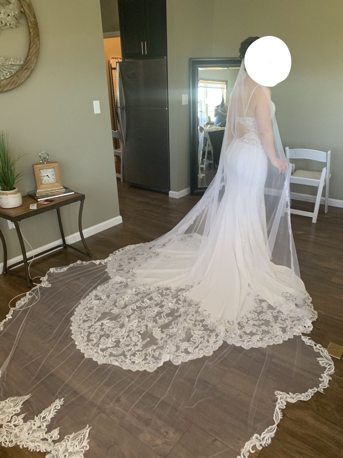 Picture 5 of 24