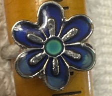 6 adjustable size, mood hippie color changing flower ring vtg