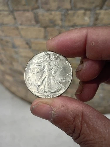 1916 Walking Liberty Half Dollar In Very Good Condition. Silver Plated.
