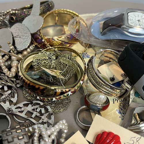 Lote de bisutería pendientes mixtos collares pulseras anillos etc. 4 libras - Imagen 4 de 18