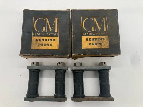 40-54 Chevrolet Passenger Rear Spring Shackle Pair 609462