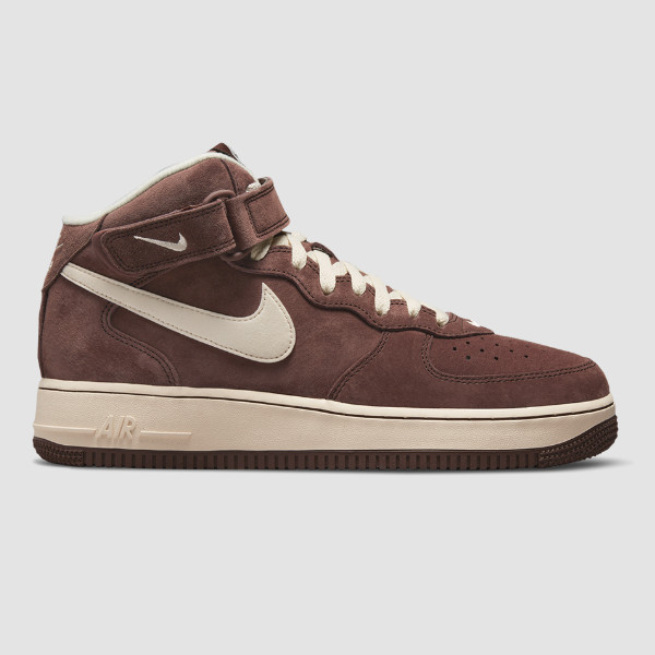 Кроссовки Nike Air Force 1 Mid 07 QS шоколадного цвета (DM0107-200) доставлены в ускоренном порядке
