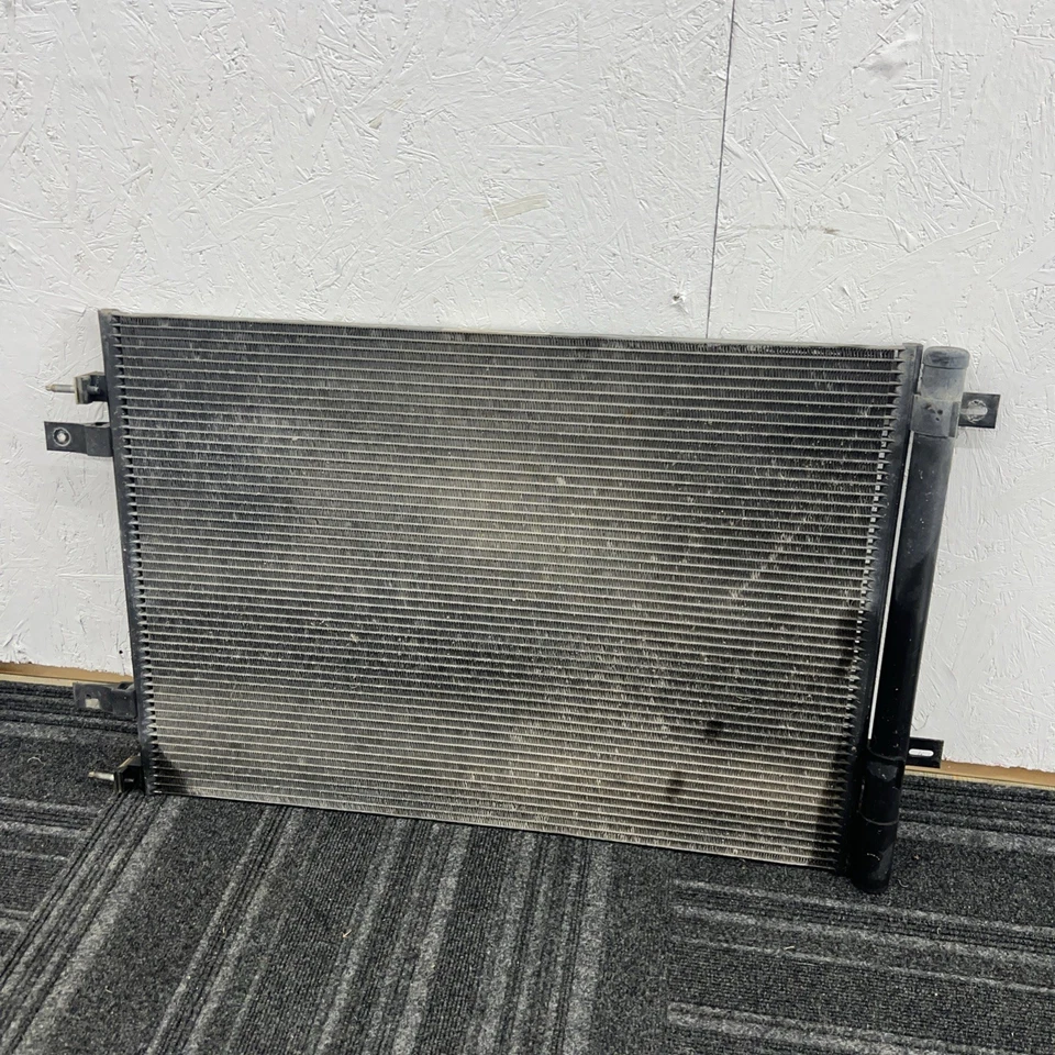 Ford F250 F350 2011-2016 6,2 L radiador condensador de refrigeración OEM Foto 2 de 4