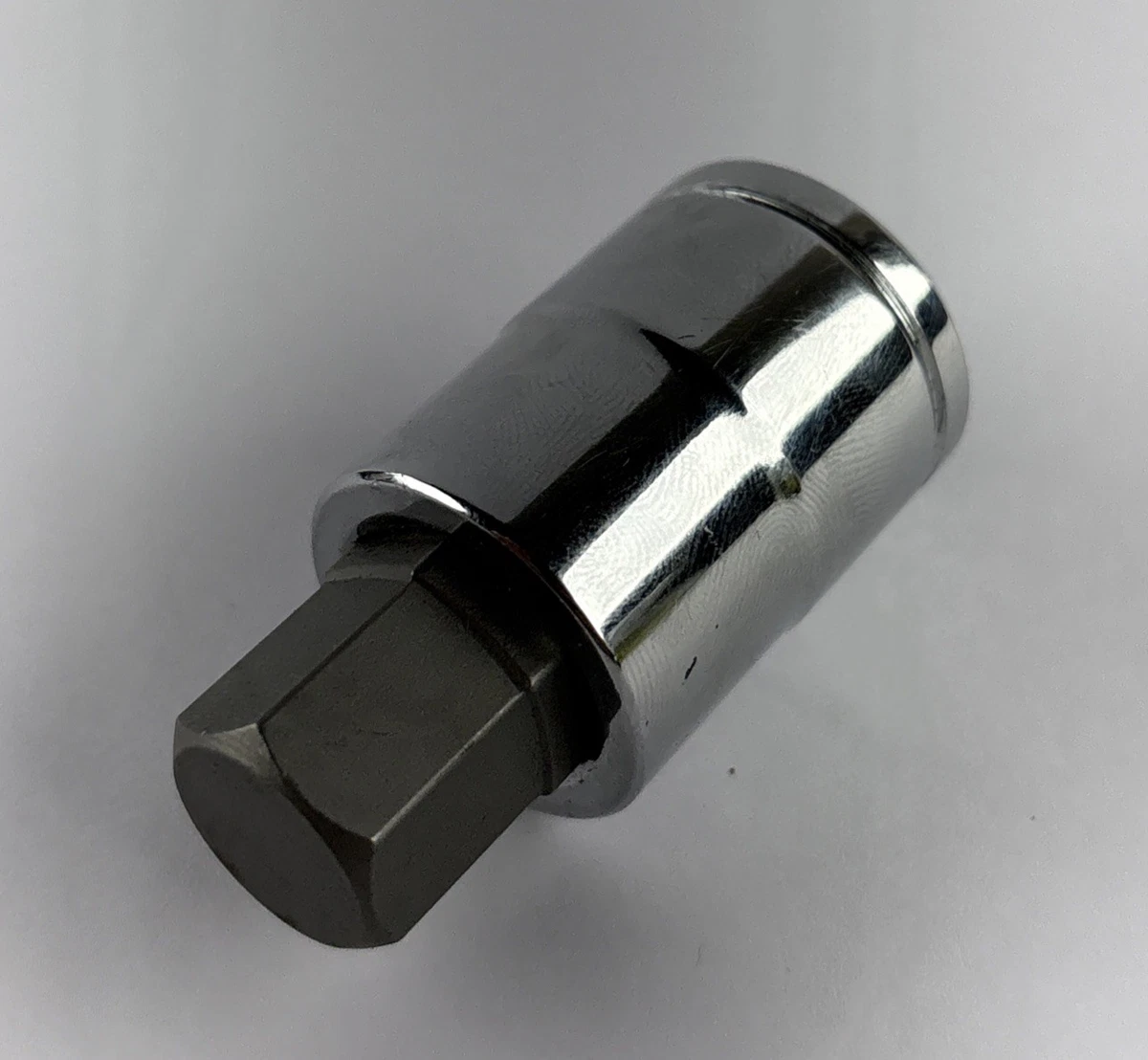 Tekton SHB23216 1/2" Drive 16mm Hex Bit Socket photo 3