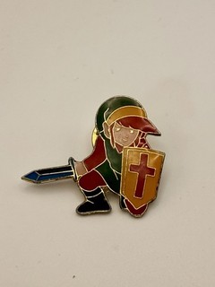 Vintage Zelda Pin 1988 Nintendo