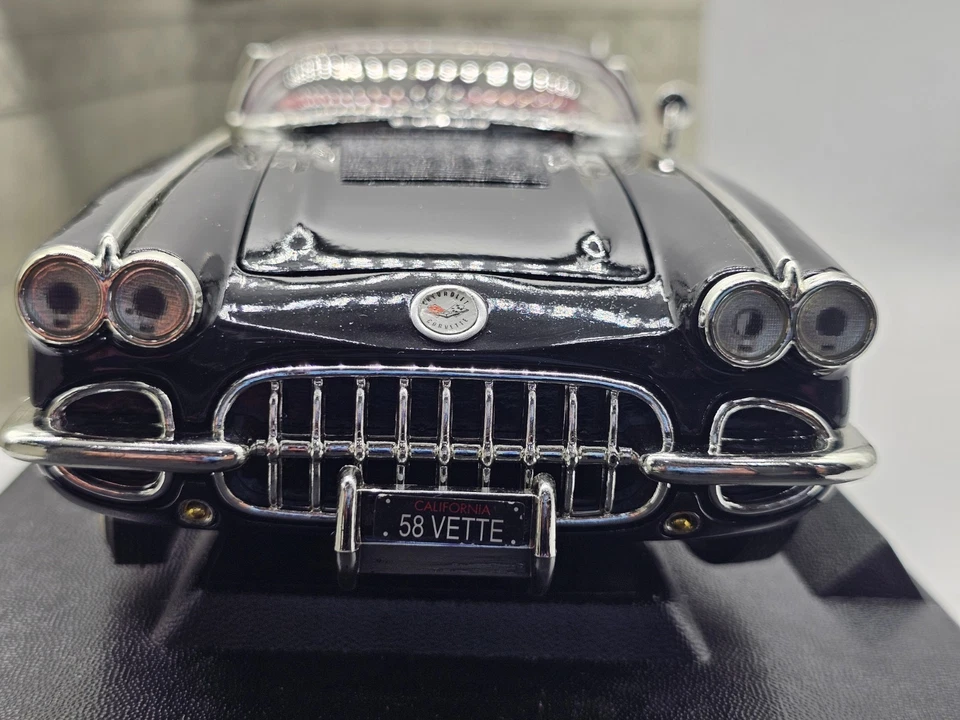 Chevrolet Corvette 1958 Nero 1:18 Motor Max In Box - Immagine 3 di 4