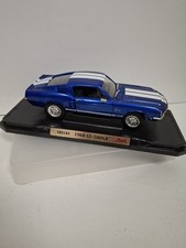 ROAD SIGNATURE SHELBY 1968 GT-500KR DIECAST CAR 1.18 SCALE BLUE/WHITE VERSION