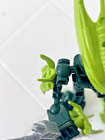 LEGO BIONICLE Stars Gresh 7117 w/Golden Armor Retired Figure Only No Manual