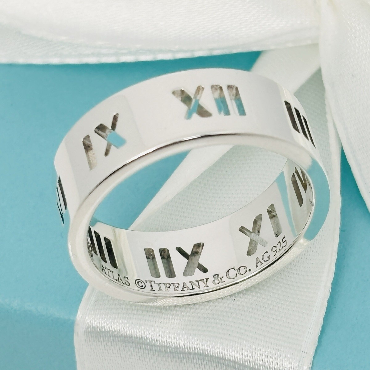 Size 11.5 Tiffany Atlas Ring Stencil Cutout Open Roman Numeral