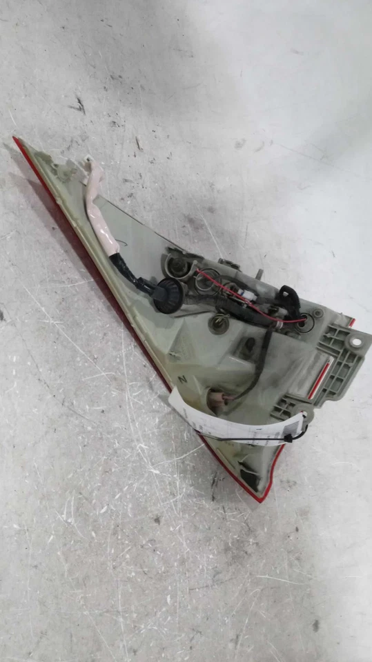 Used Left Tail Light Assembly fits: 2012 Honda Insight Left Grade A - Image 2 of 4