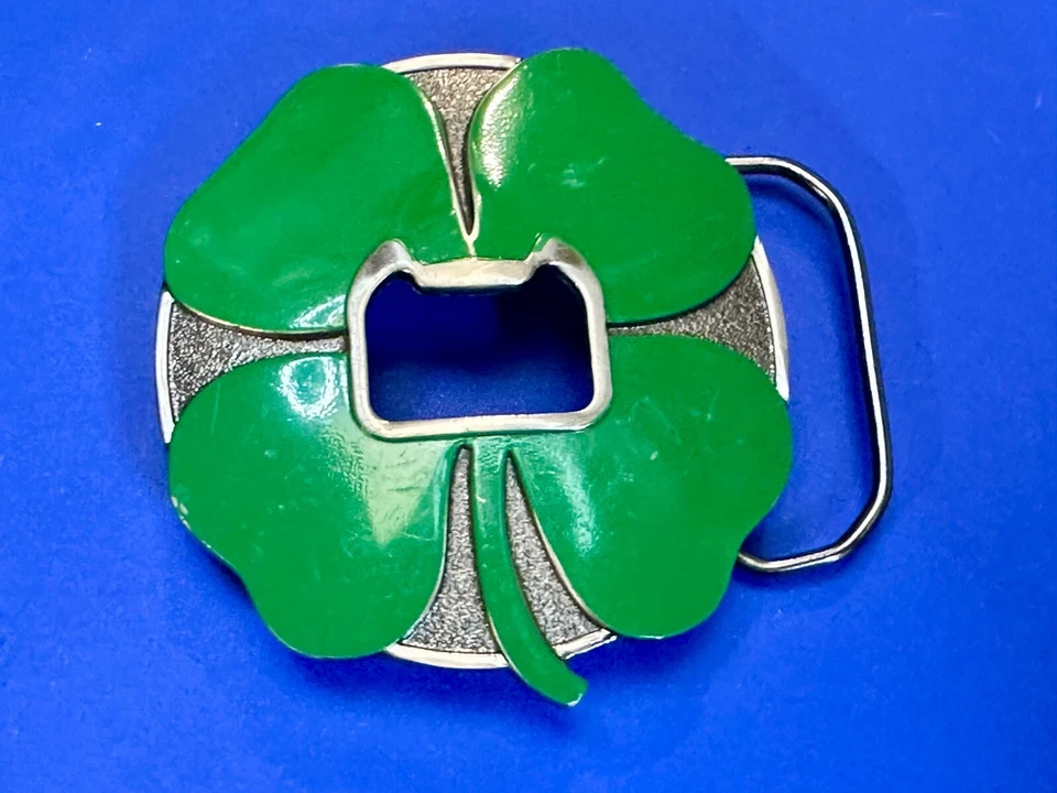 Trébol de 4 hojas de la suerte día de San Patricio novedad KALAN hebilla de cinturón con abrebotellas Foto 2 de 4