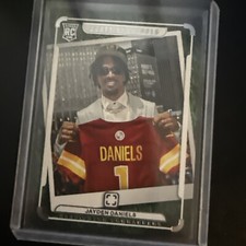 2025 Panini PhotoGenic Football Guide in-content 38