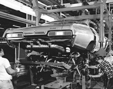 1967 Chevrolet Impala Assembly Line Classic Car Retro Picture Photo 8.5x11 1967 Chevrolet Impala Assembly Line Classic Car Retro Picture Photo 8.5x11