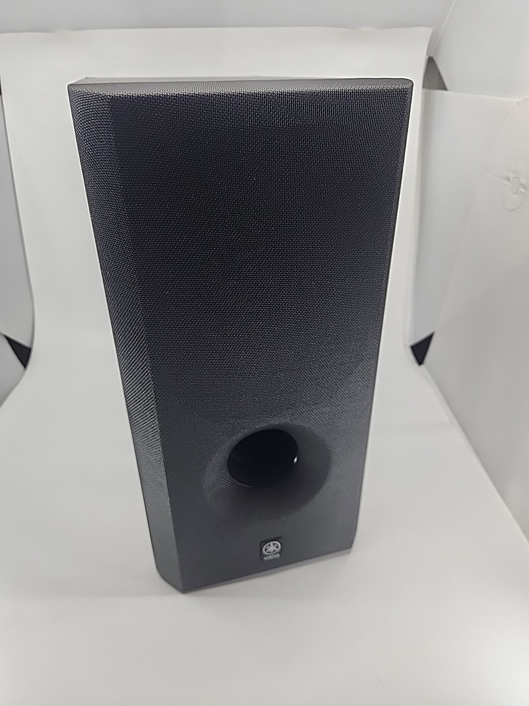 Yamaha SW-201 Powered Subwoofer. 42-50 Watts. 30-200Hz  Tested. Good!