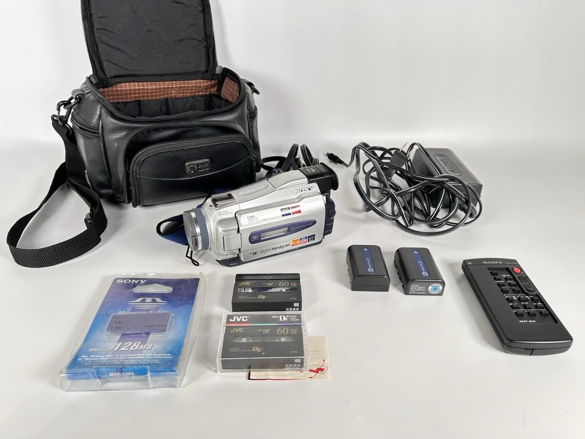 Sony Digital Handycam DCR-TRV18 MiniDV Camcorder & morePARTS ONLY
