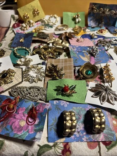 VTG COSTUME JEWELRY LOT SILVER GOLD TONE RHINESTONE GEMS From Grandma's