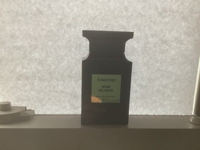 Tom Ford Noir De Noir 3.4oz Unisex Eau de Parfum
