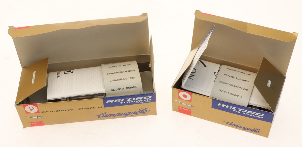 Jeu De Moyeux Campagnolo Record Titanium 32h 9V - 100mm/130mm Neuf Boîte D'Origine