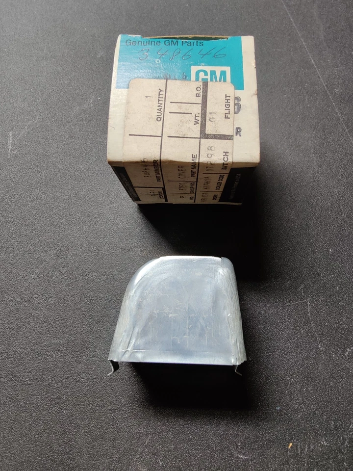 NOS OEM 1974-75 Chevy Vega Monza 140 1BBL Carb Choke Thermostat Cover GM 348646 - Image 2 of 2