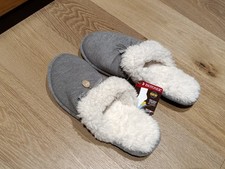 ISOTONER Women's Faux Fur Cushion Slip On Slippers, Gray, Size 8.5 - 9