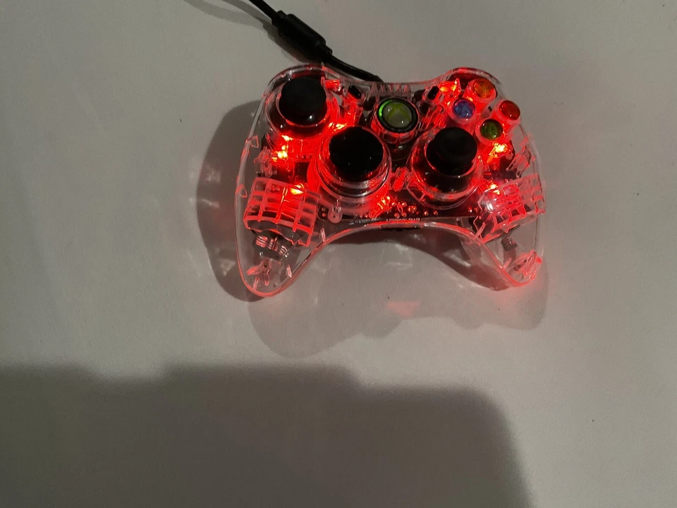 Xbox 360 Afterglow Wired Clear Controller Model PL-3702- RED - Image 4 of 4