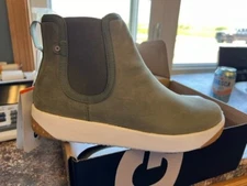 Bogs Kicker Chelsea Leather Women's Casual Boots, Loden, 7